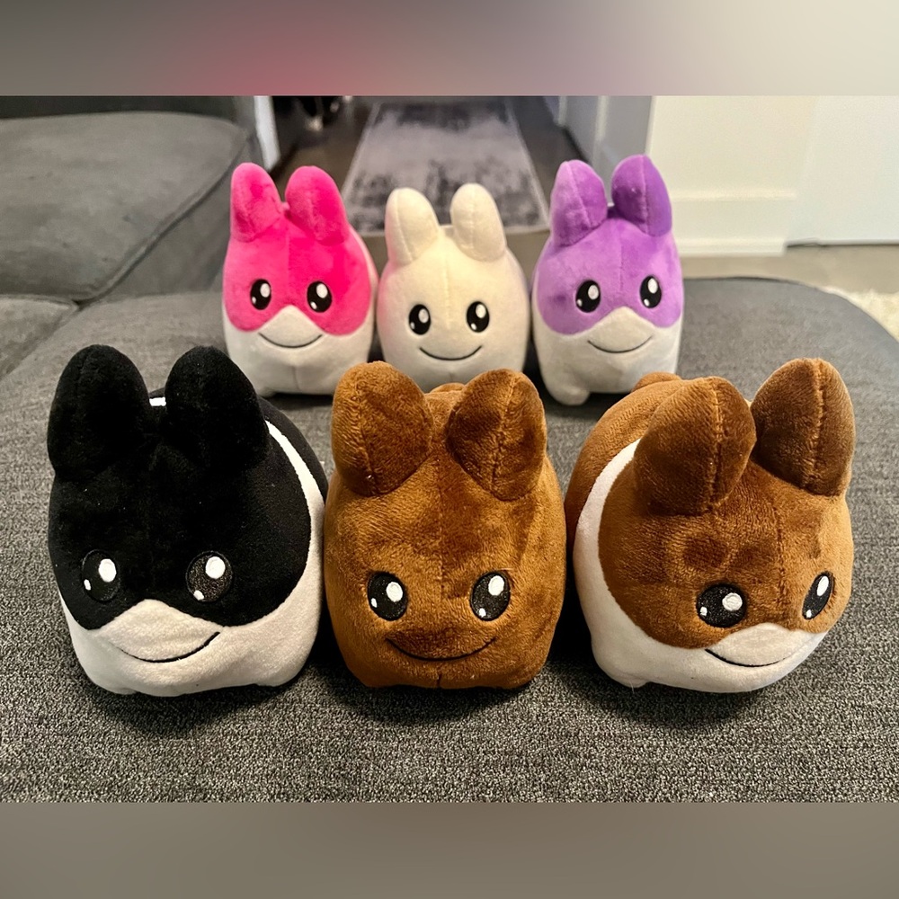 KidRobot 6 Plush Littons, Labbits
